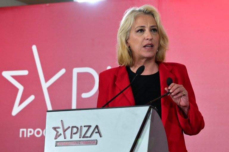 Ρένα Δούρου